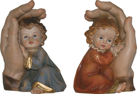 Schützende Hände 13 cm