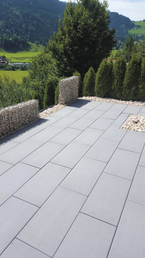 EBENSEER Gartenplatte Deluxe S-Line Basalt 79,7x39,7x4 cm (LxBxH)