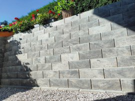 EBENSEER Böschungsstein Colorado Graphitweiß 40x29x15 cm (LxBxH)